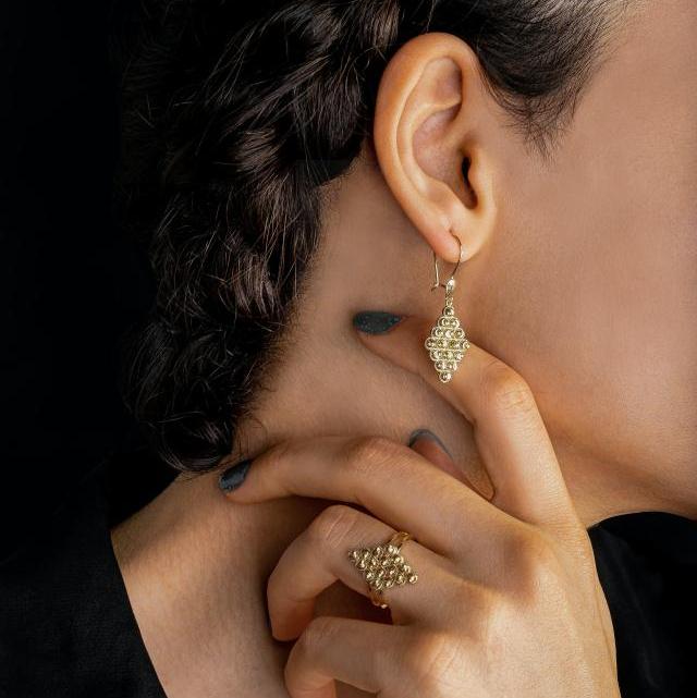 Организации и предприниматели, занимающиеся ювелирными изделиями, в обязательном порядке переходят на ОСНО